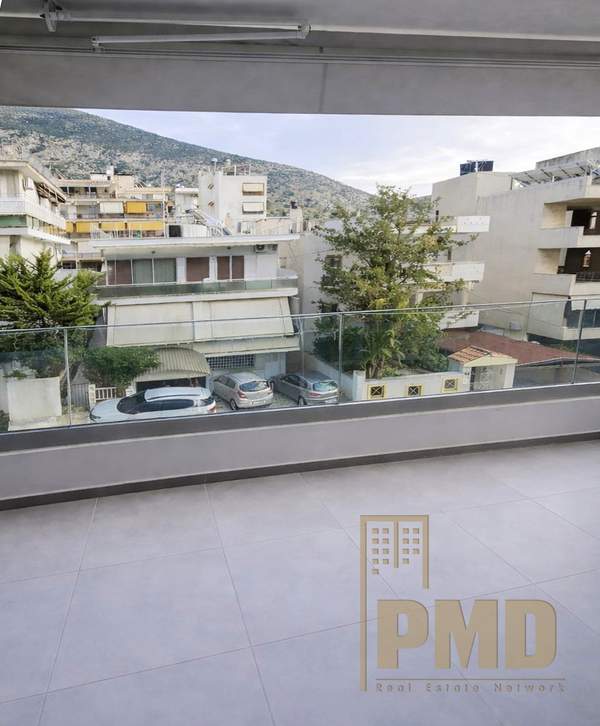 תמונת גליפדה, אתונה למכירה (1)