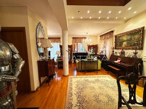 תמונת קיפיסיה, אתונה למכירה (1)