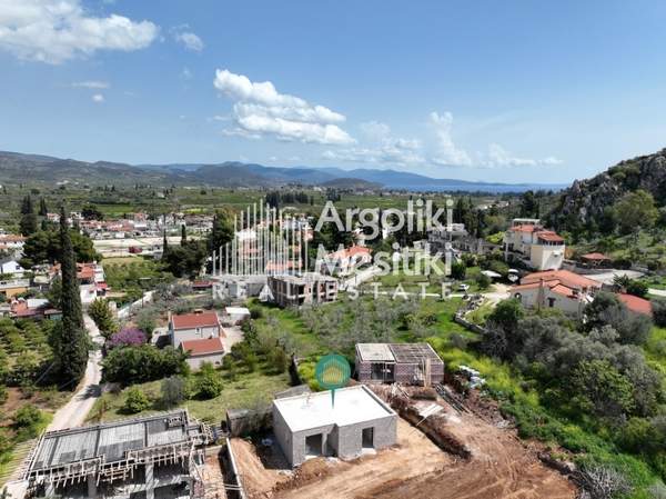 תמונת נאפפליו, פלופונס למכירה (0)