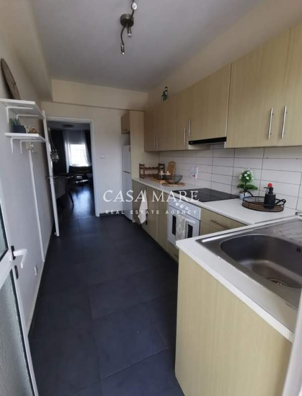 תמונת סטרולובוס, ניקוסיה למכירה (1)