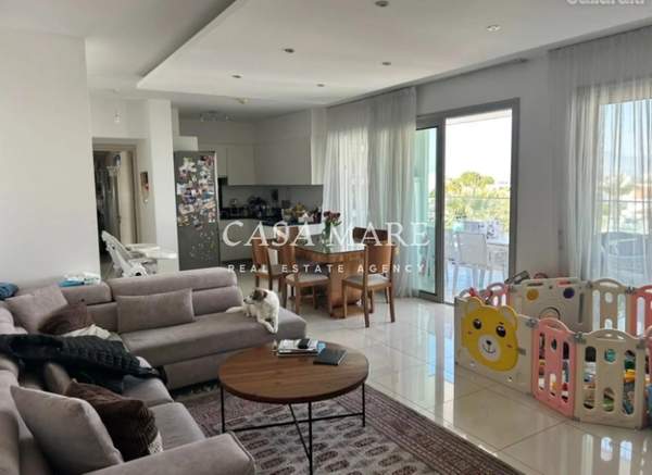 תמונת סטרולובוס, ניקוסיה למכירה (0)