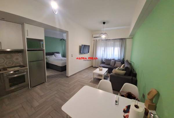 תמונת מרכז, פיראוס למכירה (0)