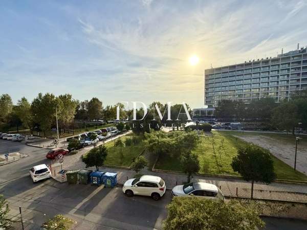 תמונת פלירו, רשות מקומית סלוניקי למכירה (0)