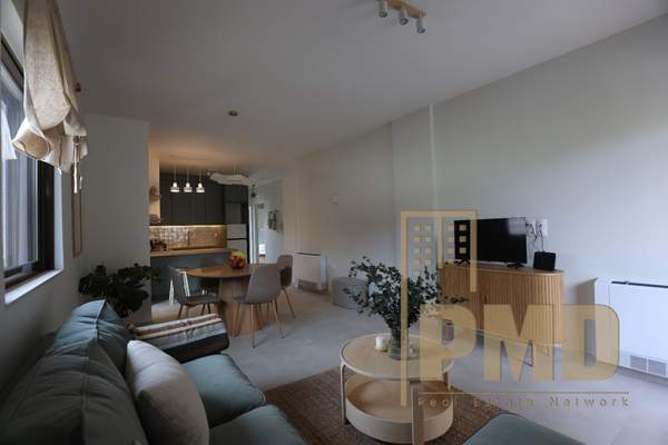 תמונת וולה, וארי - וולה -ווליאגמני, אתונה למכירה (0)