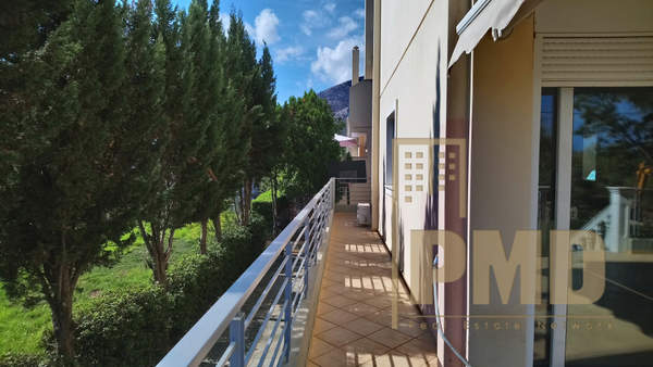 תמונת נאה מאקרי, מרתון, אתונה למכירה (1)