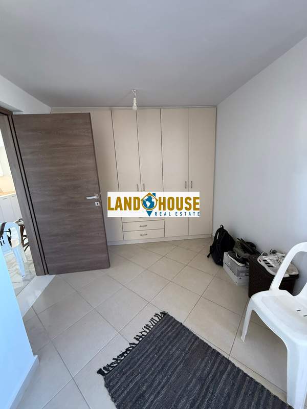 תמונת עיר עתיקה, רתמינון למכירה (1)