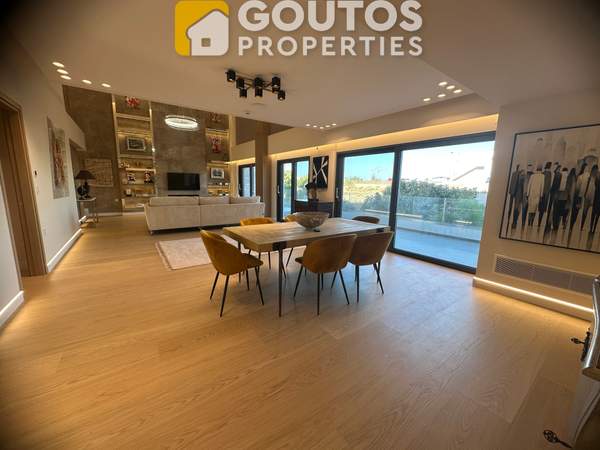 תמונת גליפדה, אתונה למכירה