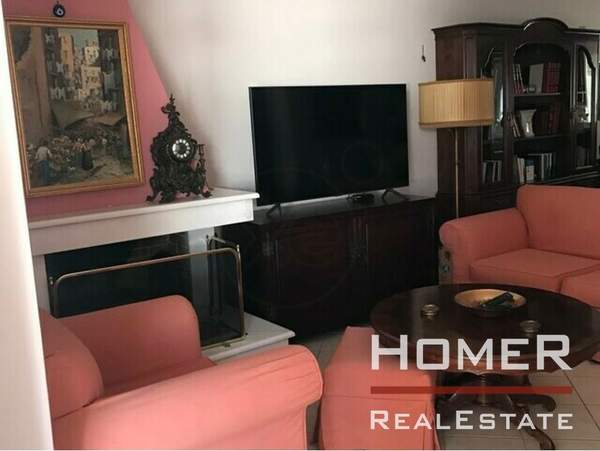 תמונת גליפדה, אתונה למכירה (1)