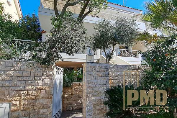 תמונת וולה, וארי - וולה -ווליאגמני, אתונה למכירה (0)