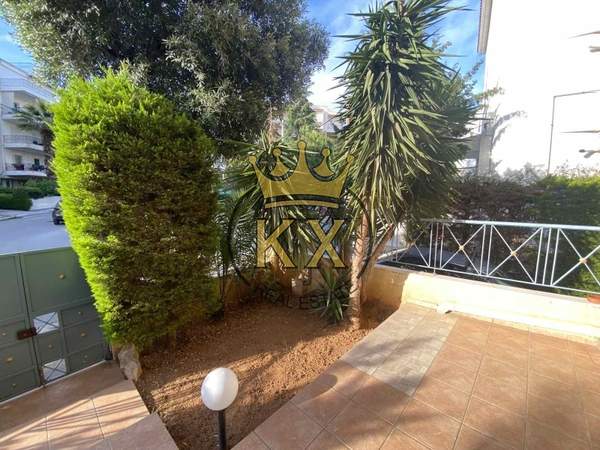 תמונת מליסייה, אתונה למכירה