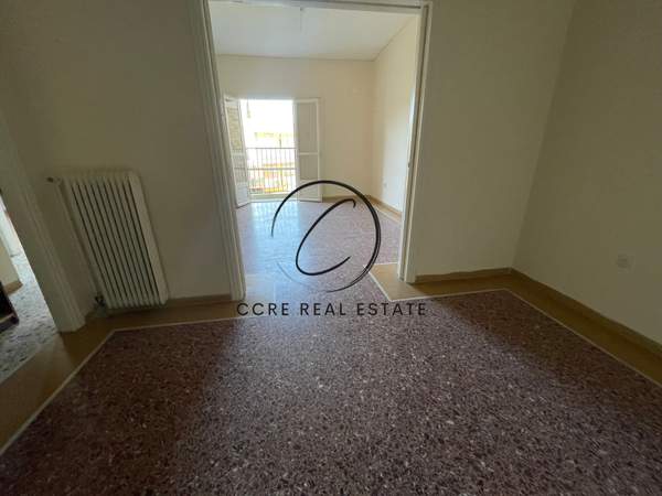 תמונת נאה פאלירו, אתונה למכירה