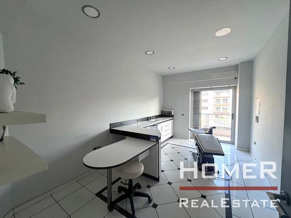 תמונת קולונאקי, אתונה למכירה (1)