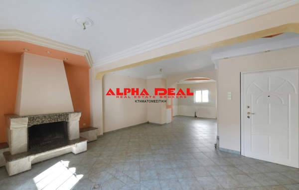 תמונת קאטו פטרלונה, רשות מקומית אתונה למכירה (0)