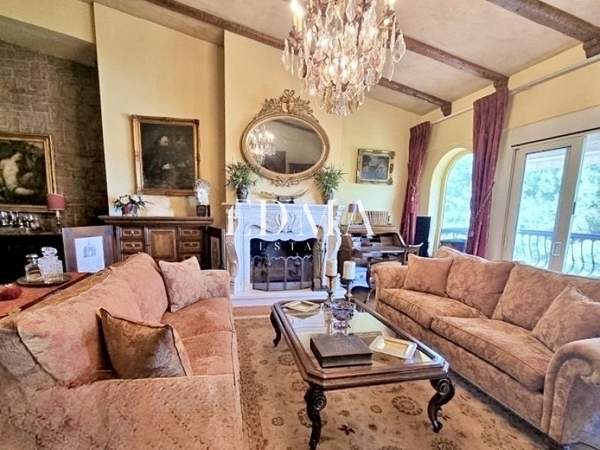 תמונת פאיליה - חורטיאטיס, סלוניקי למכירה (0)