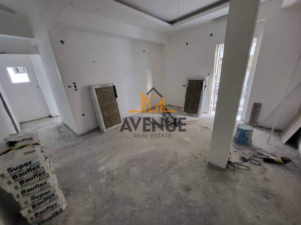 תמונת מרטיו, סלוניקי למכירה (0)