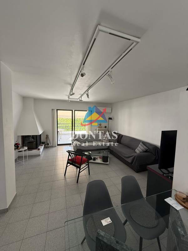 תמונת אגיה פארסקבי, אתונה למכירה (1)