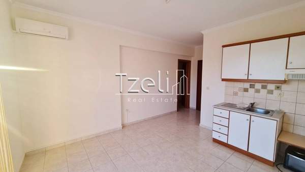 תמונת מסה אגיה, פטרס למכירה (0)