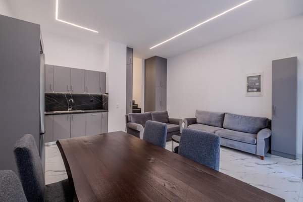 תמונת קליתיאה, אתונה למכירה (0)