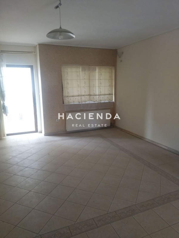 תמונת נאה סימרני, אתונה למכירה (1)