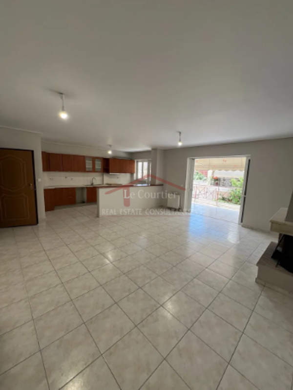 תמונת טבוריה-אגיה סופיה, פיראוס, אתונה למכירה (0)