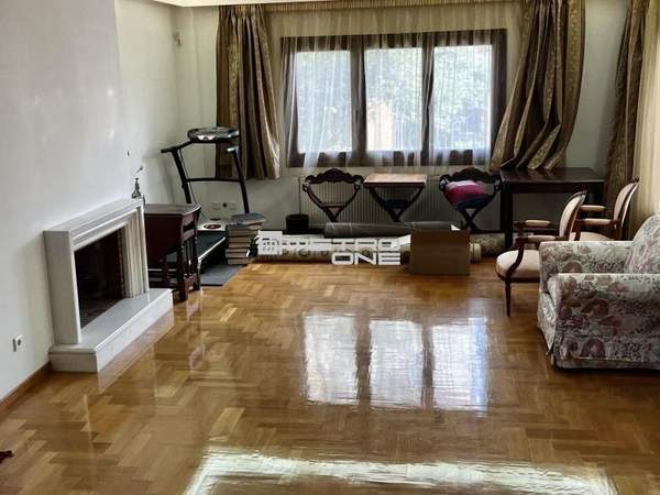 תמונת נאה פאנטלי, אתונה למכירה (1)