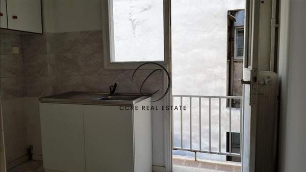 תמונת כיכר אמריקיס, אתונה למכירה (1)