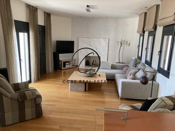 תמונת אורופוס, אתונה למכירה (1)