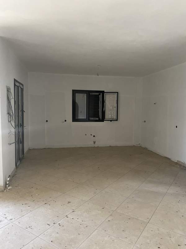 תמונת אנדרוס למכירה (1)