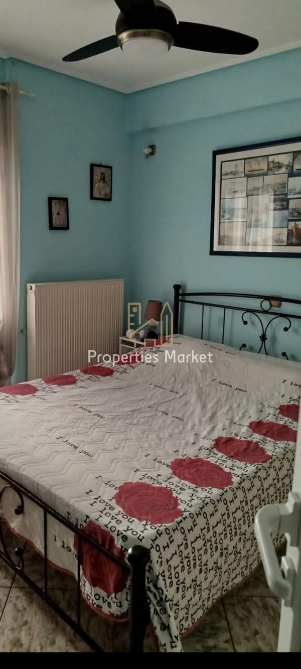 תמונת לאבראוטיקי, אתונה למכירה (1)