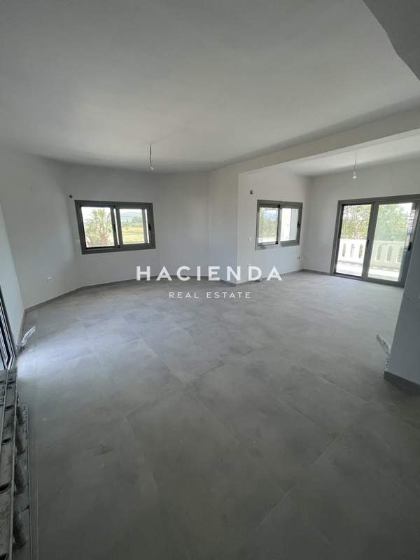 תמונת כלקיס (צפון), אוויה למכירה (1)