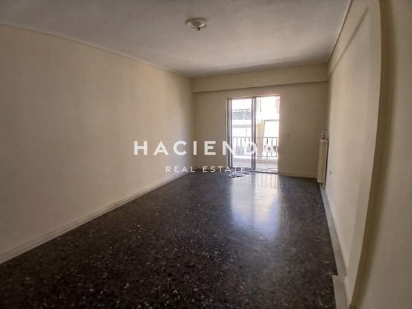 תמונת ניקיה למכירה