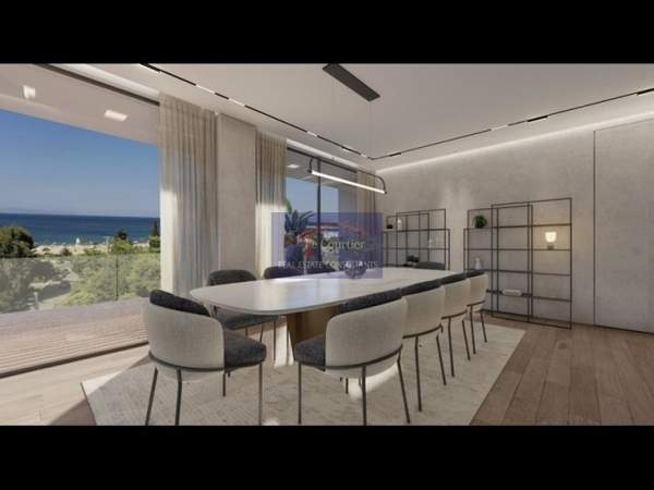 תמונת גליפדה, אתונה למכירה