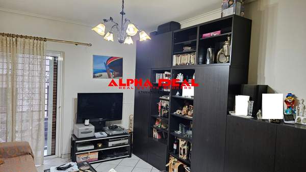 תמונת מרכז, פיראוס, אתונה למכירה