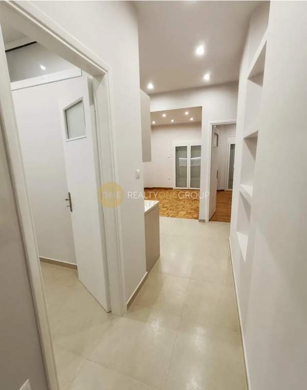 תמונת גרוואה, אתונה למכירה (0)