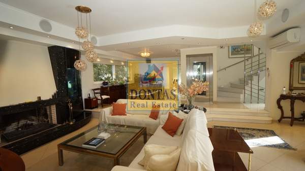 תמונת קיפיסיה, אתונה למכירה (1)