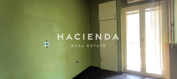 Gizi / Gkyzi, Athens for sale