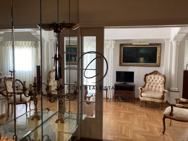 תמונת קליתיאה, אתונה למכירה (1)