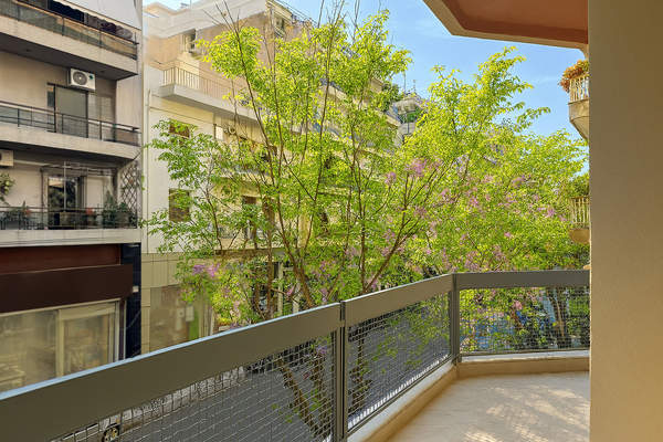 תמונת פנגרטי, אתונה למכירה (0)