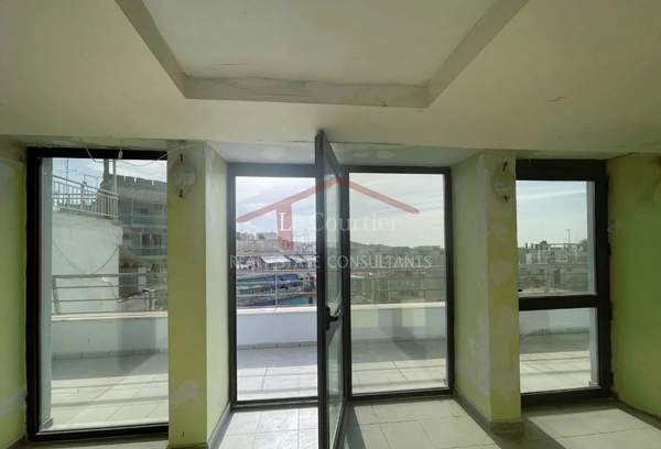 תמונת אומוניה, אתונה למכירה (1)