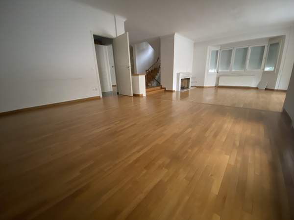 תמונת פסיכיקו, אתונה למכירה (0)