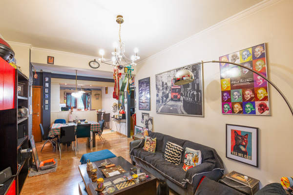 תמונת זוגרפו, אתונה למכירה (1)