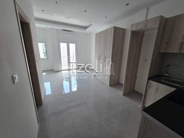 תמונת אגיה סופיה, פטרס למכירה (1)