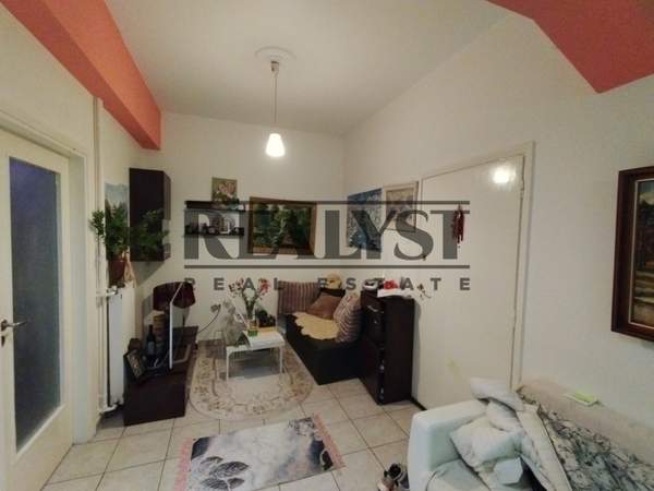 תמונת זוגרפו, אתונה למכירה (1)