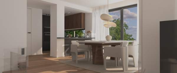 תמונת גליפדה, אתונה למכירה (1)