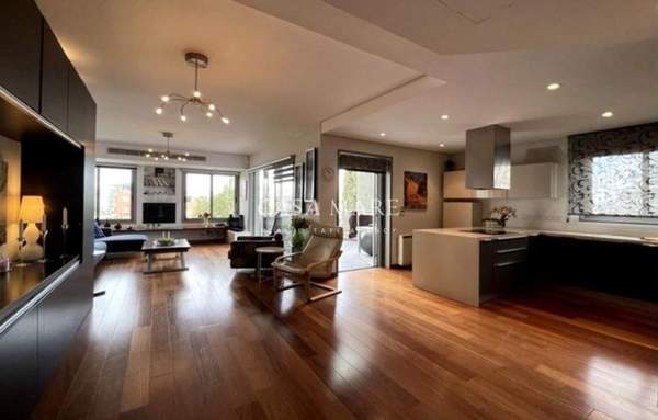 תמונת סטרולובוס, ניקוסיה למכירה (0)