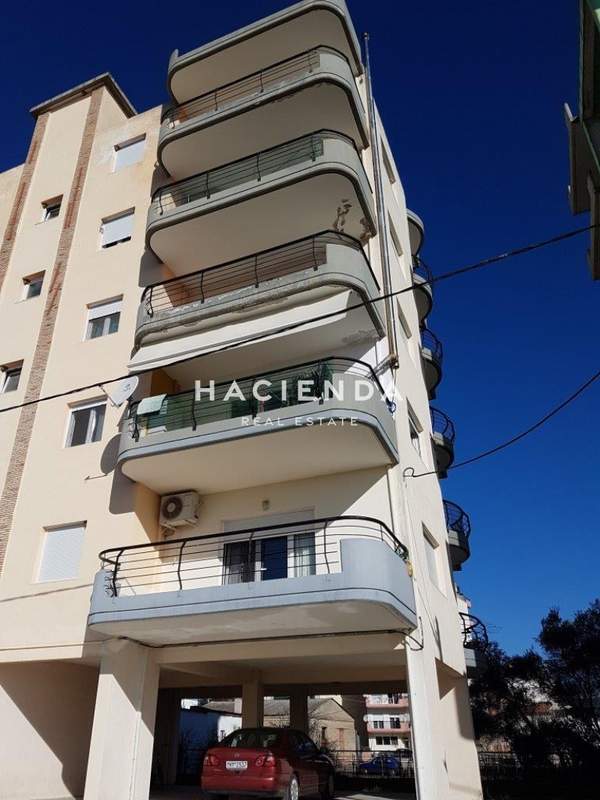 תמונת נסטוס, קוואלה למכירה (1)