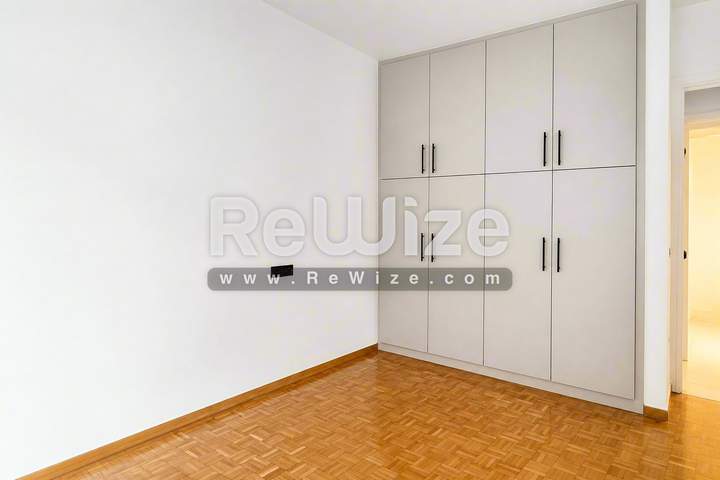 Neos Kosmos, Athens for sale