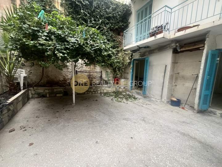 Kato Petralona, Athens for sale