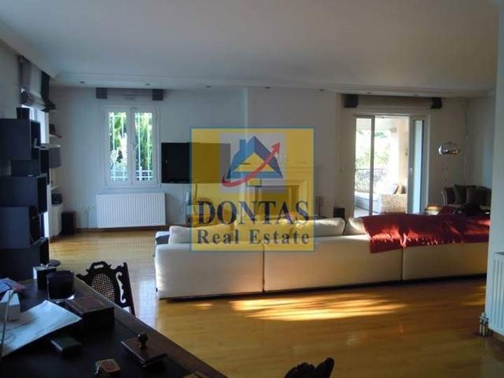 Nea Erythraia, Kifisia, Athens for sale
