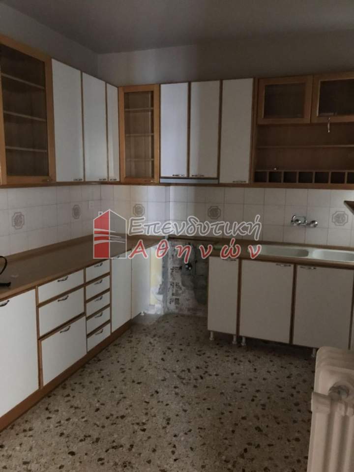 תמונת וירונס, אתונה למכירה